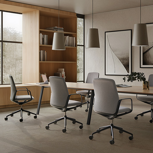 Arredo sala riunioni: poltrone ergonomiche
